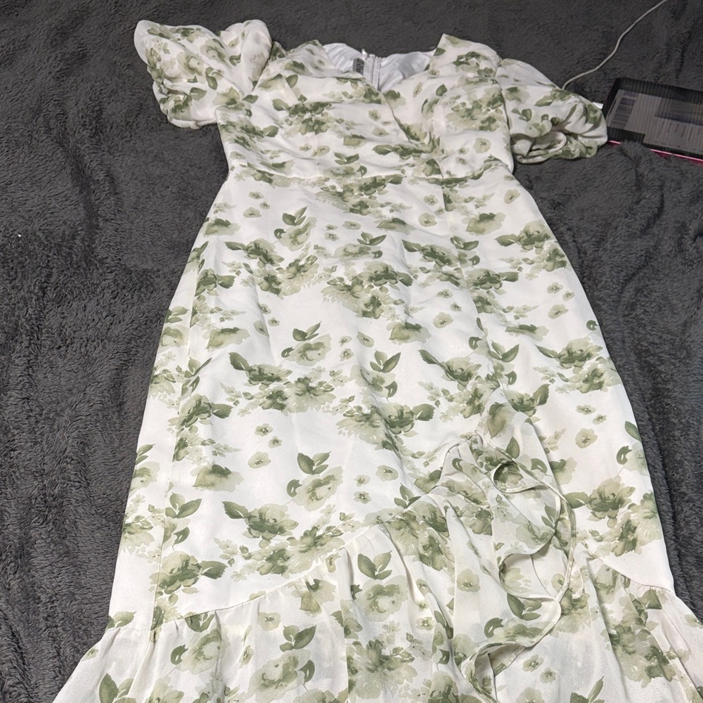 JJ’s House Floral Puff Sleeve Dress - Picture 4 of 4
